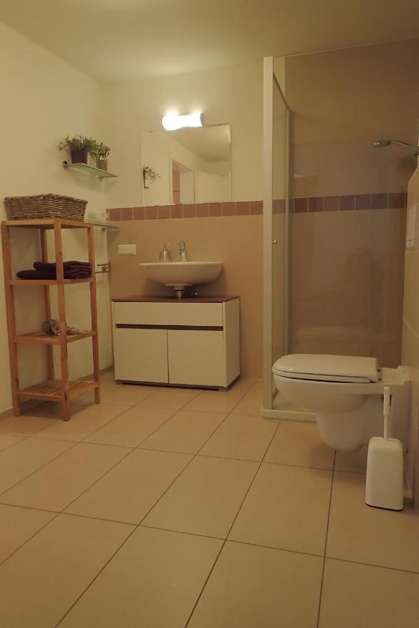 Ferienwohnung Holzmaden Am Platz المظهر الخارجي الصورة